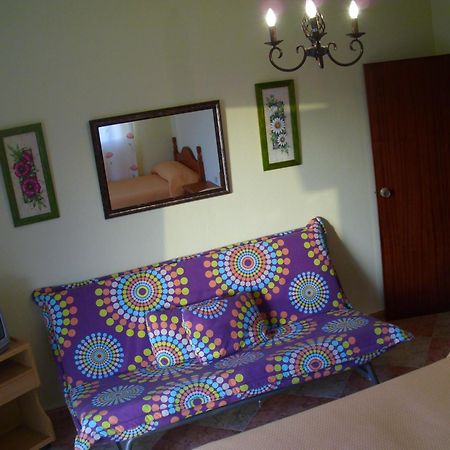 Hostal Sonrisa Del Mar Коніль-де-ла-Фронтера Екстер'єр фото