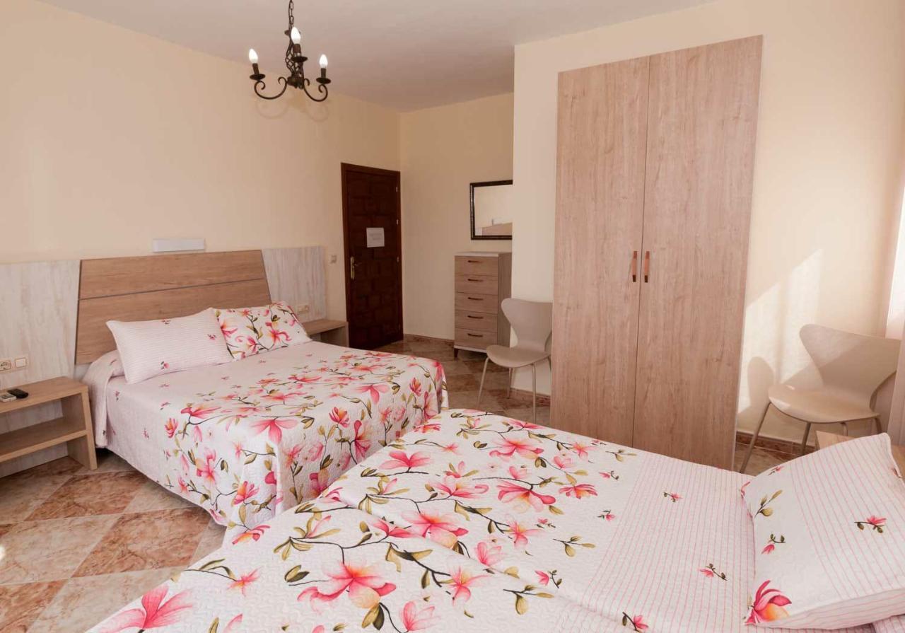 Hostal Sonrisa Del Mar Коніль-де-ла-Фронтера Екстер'єр фото